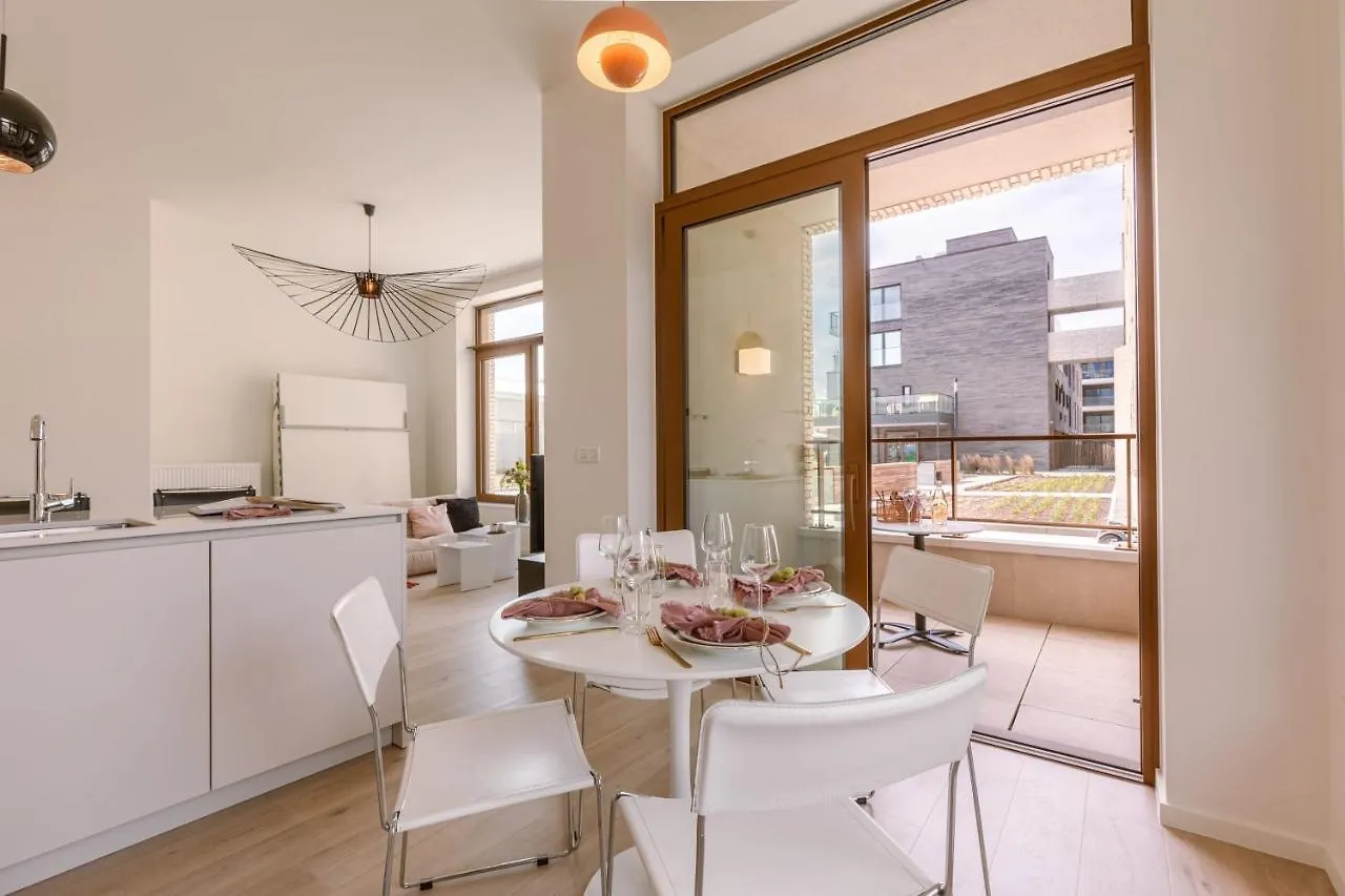 Beautiful And Bright Apartment With Terrace Ostend